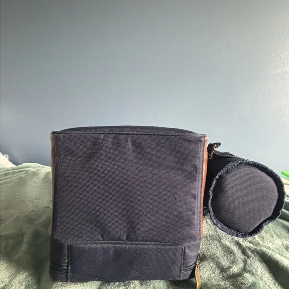 Wine and dessert travel cooler bag with accessories. - Picture 7 of 8